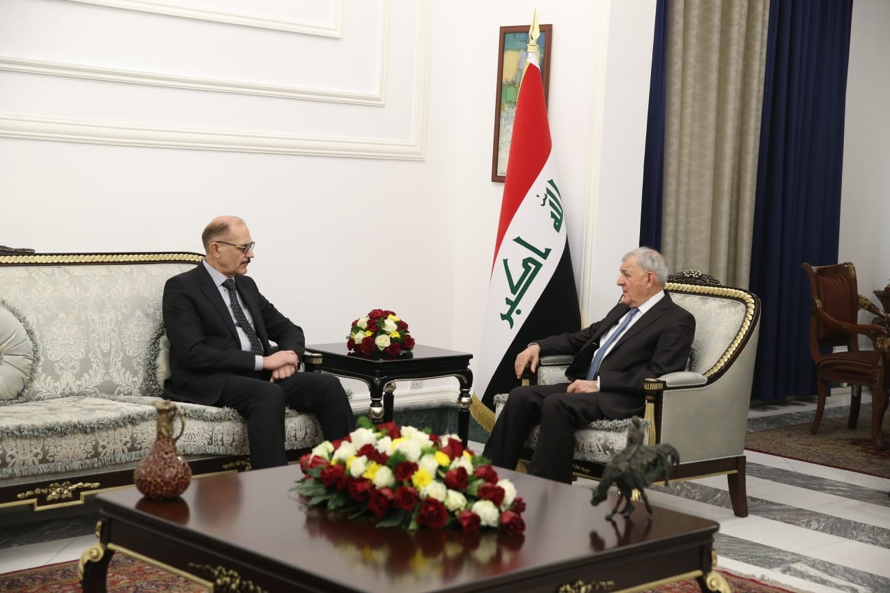 The President of the Republic, Dr. Abdul Latif Jamal Rashid, receives the President of the Federal Supreme Court